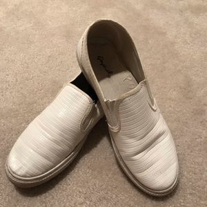 “Walk a mile in my shoes” white tennis shoes